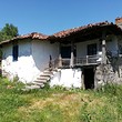Autentica casa secolare in vendita vicino a Haskovo