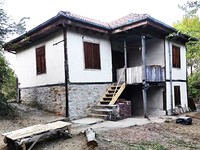 Bella casa di montagna in vendita vicino a Gabrovo