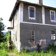 Casa di vecchio sistema vicino Tzarevo