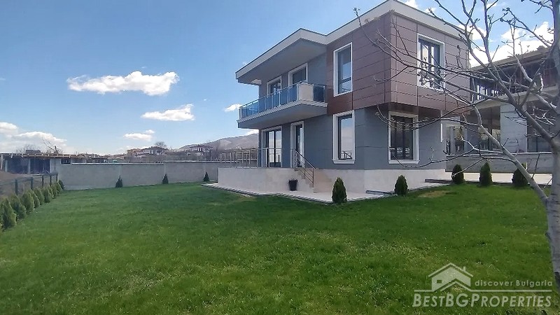 Casa nuova di zecca in vendita nelle immediate vicinanze di Plovdiv