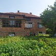 Casa di campagna in vendita vicino alla città di Plovdiv