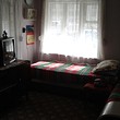 Sotto casa di prezzo di mercato vicino Dobrich