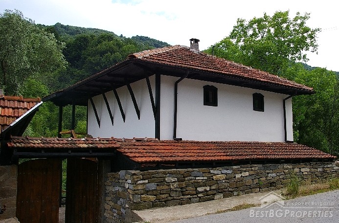 Guest house in vendita a Monti