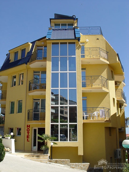 Hotel in vendita a Saint Vlas