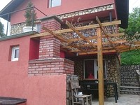 Casa in vendita vicino al confine serbo