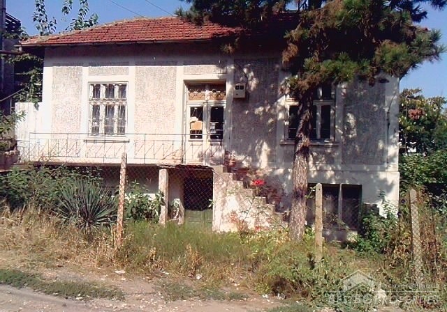 Casa in vendita in Lom