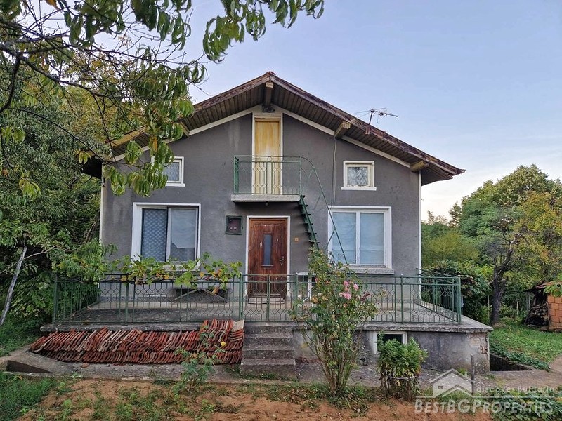 Casa in vendita in montagna nelle vicinanze di Gabrovo