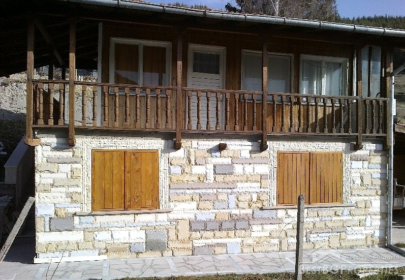 Casa in vendita nelle montagne vicino a Pazardzhik