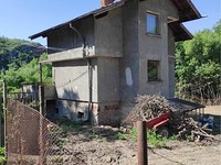 Casa in vendita vicino a Breznik