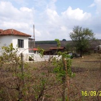 Casa in vendita vicino a Dobrich