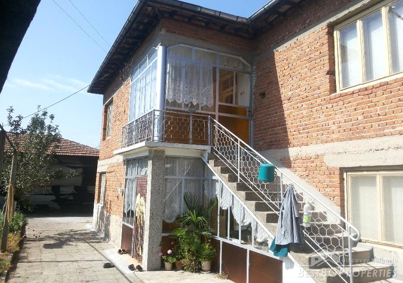 Casa in vendita vicino a Galabovo