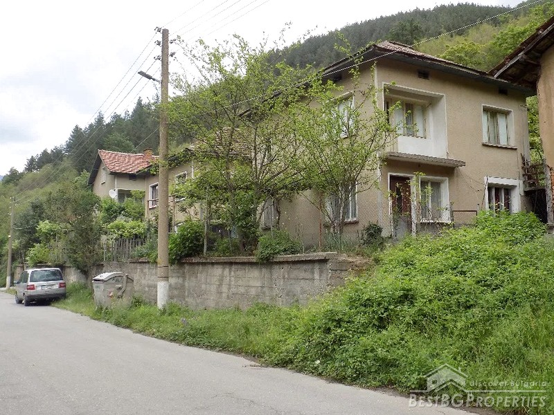 Casa in vendita vicino a Svoge