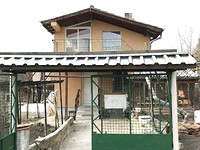 Casa in vendita a sud di Varna