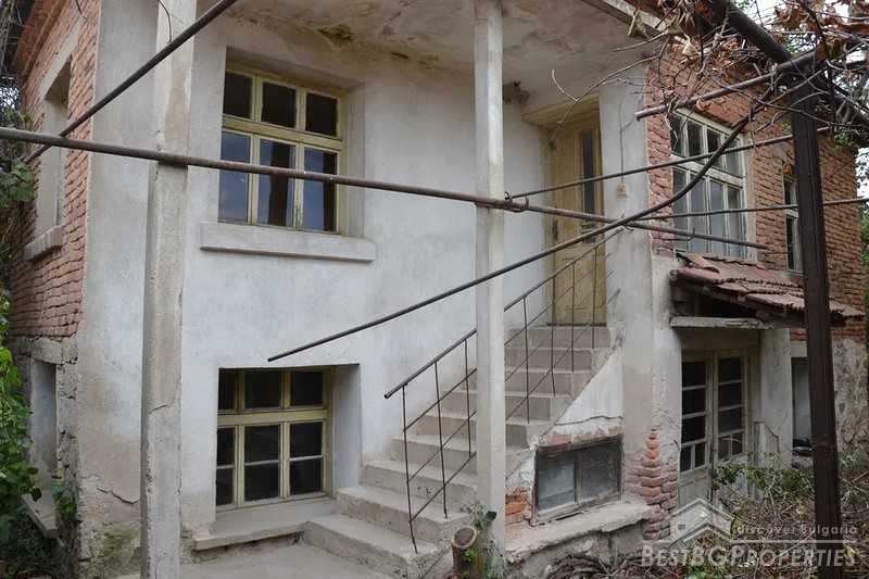 Casa da ristrutturare in vendita vicino a Karlovo