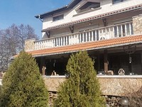 Grande casa incompleta in vendita molto vicino a Sofia