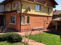 Grande casa in vendita vicino a Pleven