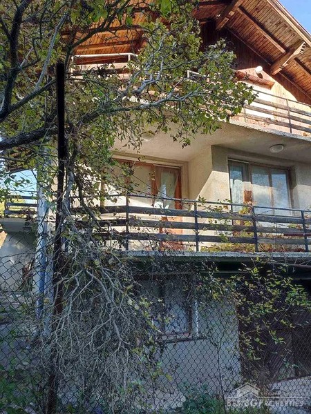 Grande casa in vendita vicino a Slivnitsa