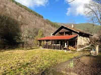 Casa di montagna in vendita vicino alla città di Svoge