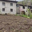 Vecchia casa in vendita in montagna vicino a Smolyan