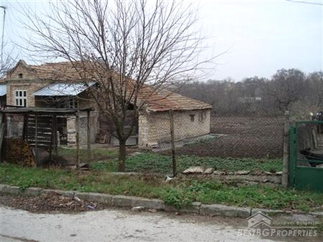 30 km di casa bello di un piano lontano da Varna
