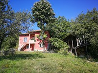 Proprietà con grande giardino in vendita vicino a Vratsa