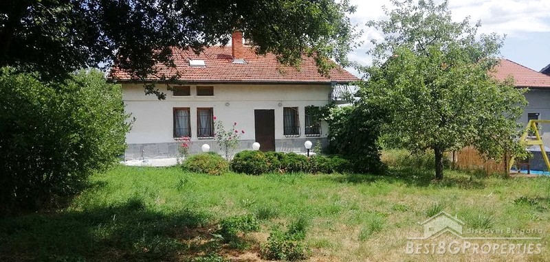Casa arredata ristrutturata in vendita vicino a Sofia