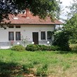 Casa arredata ristrutturata in vendita vicino a Sofia