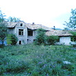 Casa rurale con il giardino grande