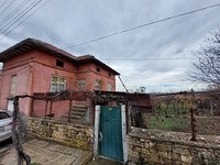 Vendesi proprietà rurale vicino a Pavlikeni
