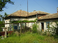 Generale Toshevo vicino comodo piccolo di casa di villaggio