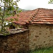 Vendesi proprietà di montagna in pietra vicino a Smolyan