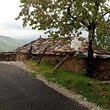 Vendesi proprietà di montagna in pietra vicino a Smolyan