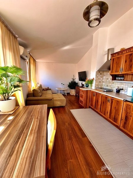 Appartamento soleggiato in vendita nella località balneare di Ravda