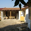 Tri bungalow piccoli ed edificio supplementare in un 2 km di area storico lontano dal Mar Nero