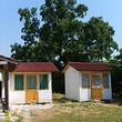 Tri bungalow piccoli ed edificio supplementare in un 2 km di area storico lontano dal Mar Nero
