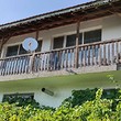 Casa a tre piani in vendita nella città di Loznitsa