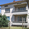 Grande casa di 2 piani in vendita vicino Yambol