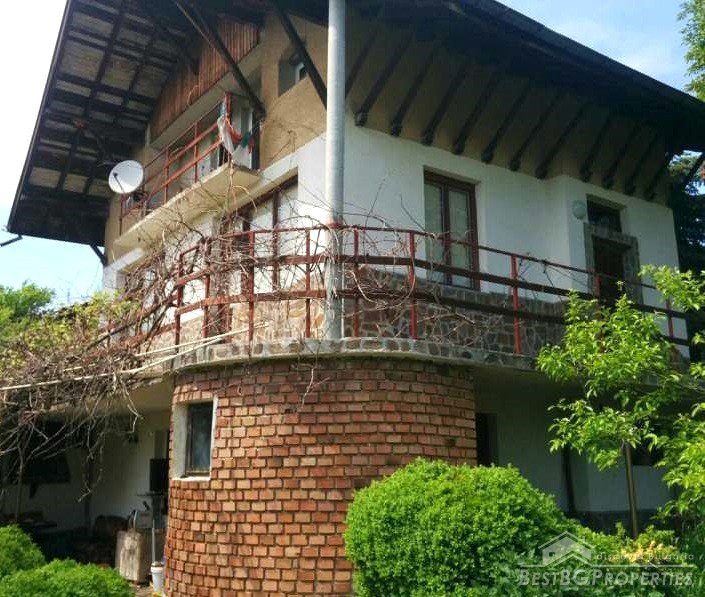  Due case in vendita a Breznik