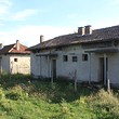Due case in vendita su un terreno condiviso di terreno vicino a Gabrovo