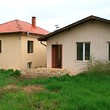 Due case perfette su un terreno condiviso di terreno vicino a Varna