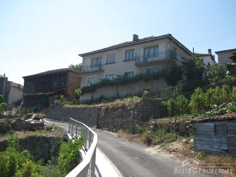 Due piani casa in vendita in vendita vicino a Smolyan