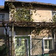 Casa rurale con grande terreno vicino Bolyarovo