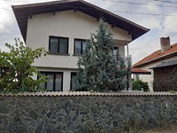 Casa a 3 piani in vendita vicino a Sapareva Banya