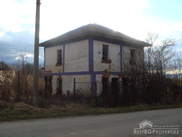 Casa vicino al lago di diga Sopot