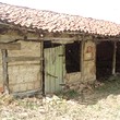 Elena vicino tradizionale di casa