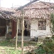 Elena vicino tradizionale di casa