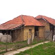Due vecchie case in una proprietà in vendita vicino a Vratsa