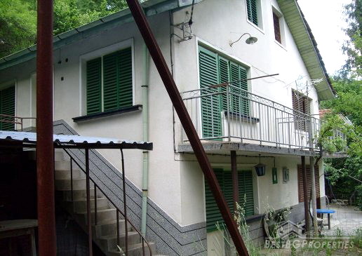 Villa in vendita vicino a Troyan
