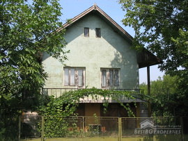 Villa di 3 piani in vendita vicino a Vidin