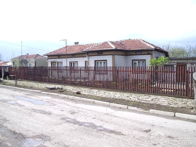 una casa in un vicino sfarzoso di area Dobrich